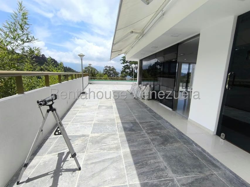 Apartamento (Duplex) en Venta en Lomas de La Lagunita, Distrito Metropolitano - 51