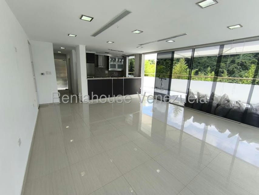 Apartamento (Duplex) en Venta en Lomas de La Lagunita, Distrito Metropolitano - 60