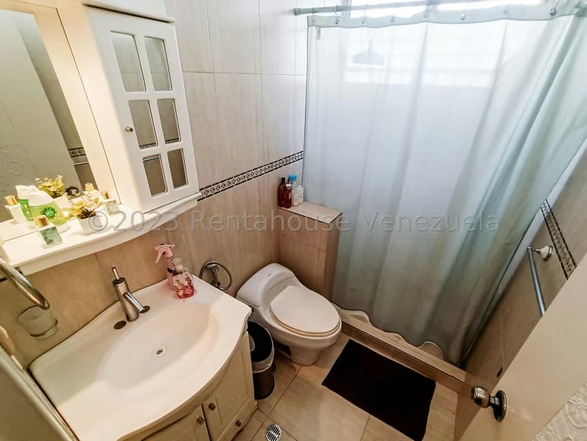 Casa (1 Nivel) en Venta en Pan de Azucar, Miranda - 25