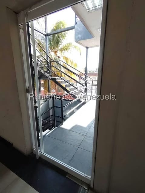 Comercial (Oficina) en Venta en Centro, Lara - 17