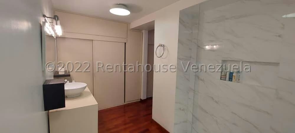 Apartamento (1 Nivel) en Venta en Los Naranjos de Las Mercedes, Distrito Metropolitano - 32