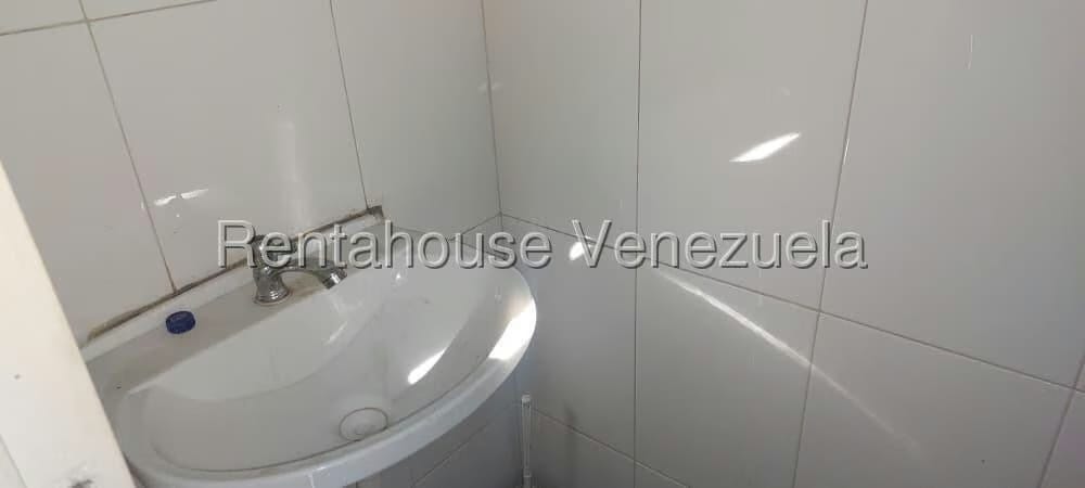 Comercial (Local Comercial) en Alquiler en Quinta Crespo, Distrito Metropolitano - 14