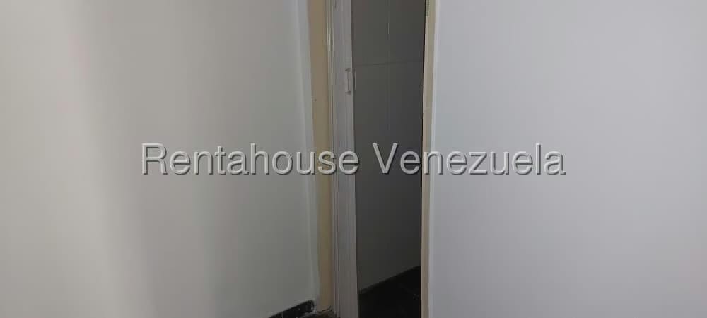 Comercial (Local Comercial) en Alquiler en Quinta Crespo, Distrito Metropolitano - 8