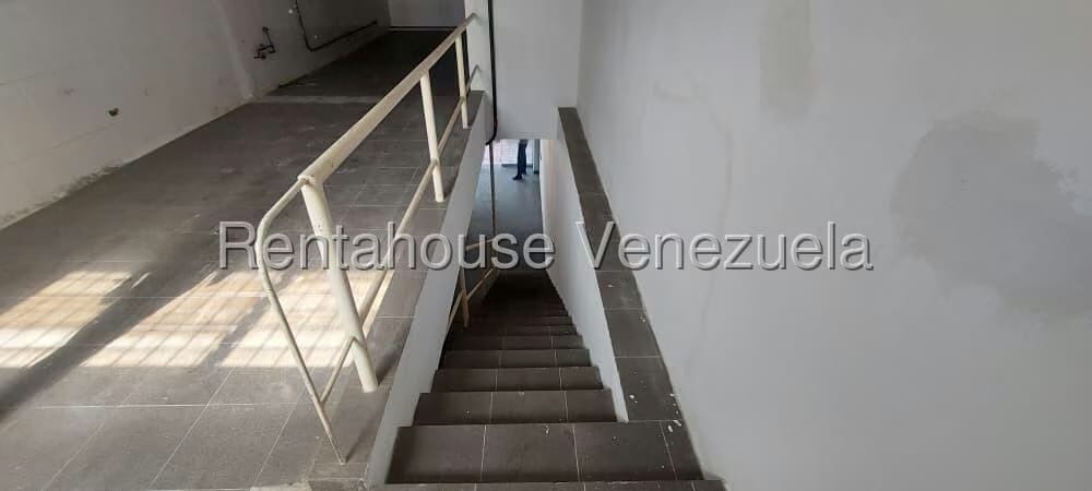 Comercial (Local Comercial) en Alquiler en Quinta Crespo, Distrito Metropolitano - 9
