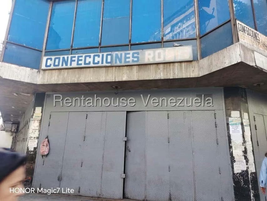 Comercial (Local Comercial) en Alquiler en Parroquia La Candelaria, Distrito Metropolitano - 2