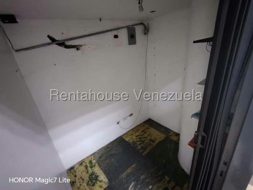 Comercial (Local Comercial) en Alquiler en Parroquia La Candelaria, Distrito Metropolitano - 19