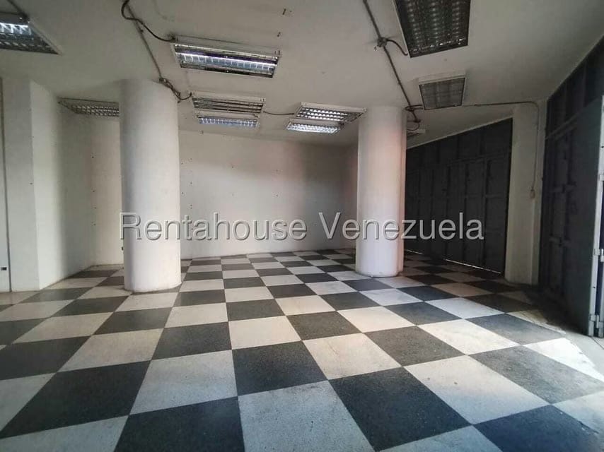Comercial (Local Comercial) en Alquiler en Parroquia La Candelaria, Distrito Metropolitano - 10