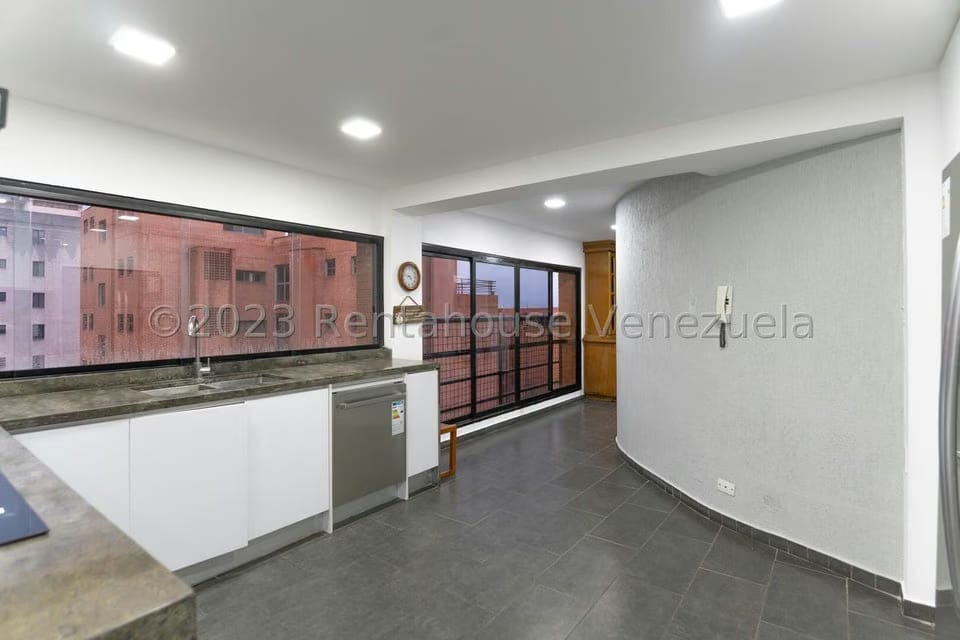 Apartamento (Penthouse) en Venta en Colinas de Valle Arriba, Distrito Metropolitano - 13