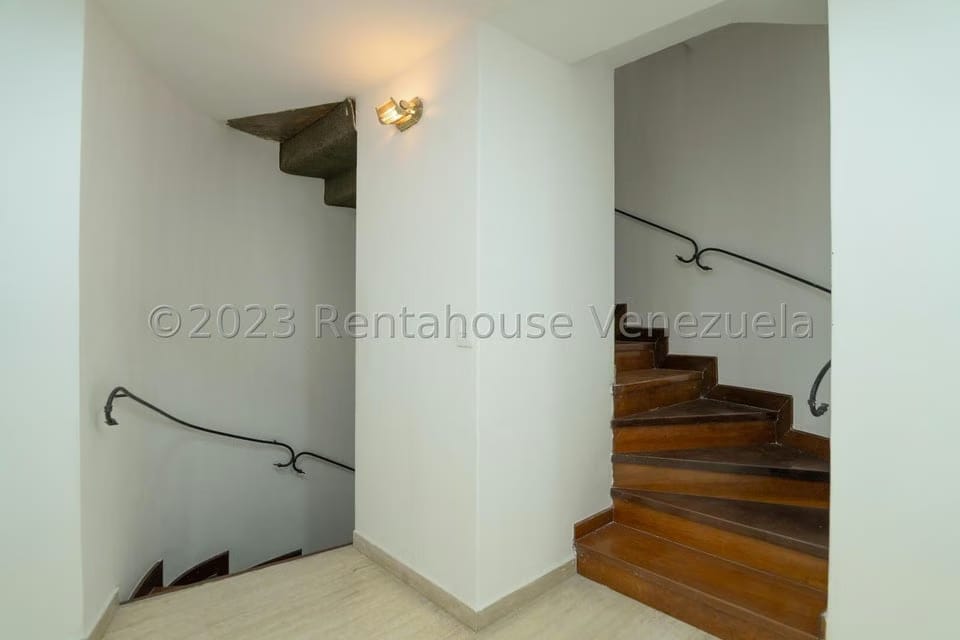 Apartamento (Penthouse) en Venta en Colinas de Valle Arriba, Distrito Metropolitano - 14