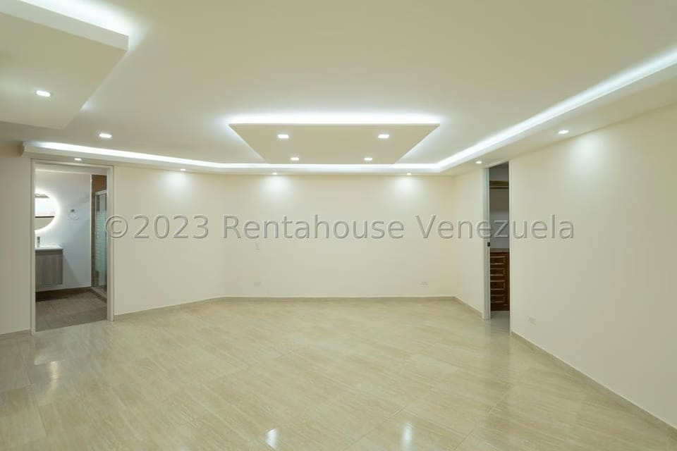 Apartamento (Penthouse) en Venta en Colinas de Valle Arriba, Distrito Metropolitano - 15