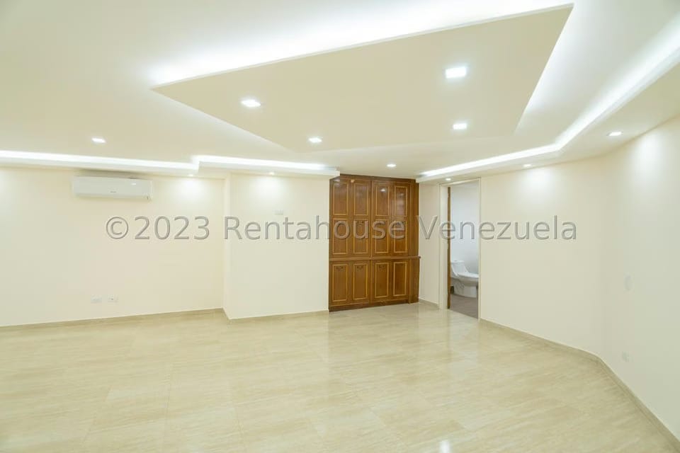 Apartamento (Penthouse) en Venta en Colinas de Valle Arriba, Distrito Metropolitano - 16