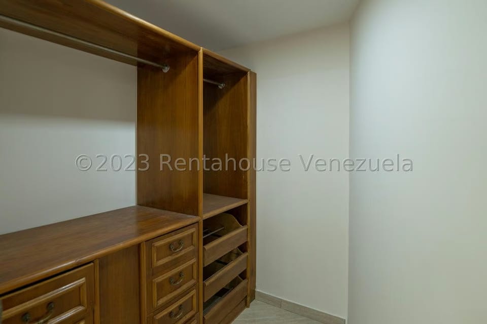 Apartamento (Penthouse) en Venta en Colinas de Valle Arriba, Distrito Metropolitano - 20