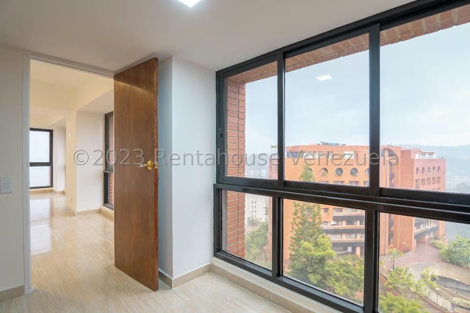 Apartamento (Penthouse) en Venta en Colinas de Valle Arriba, Distrito Metropolitano - 25