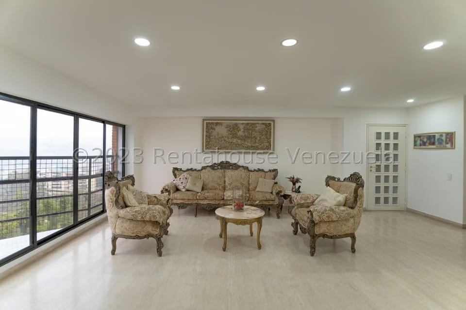 Apartamento (Penthouse) en Venta en Colinas de Valle Arriba, Distrito Metropolitano - 4