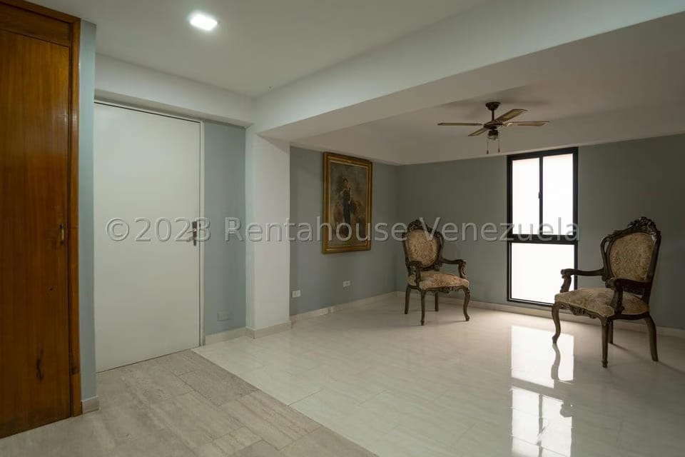 Apartamento (Penthouse) en Venta en Colinas de Valle Arriba, Distrito Metropolitano - 32