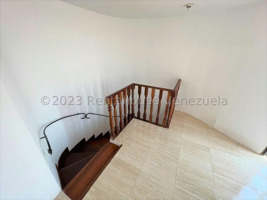 Apartamento (Penthouse) en Venta en Colinas de Valle Arriba, Distrito Metropolitano - 38