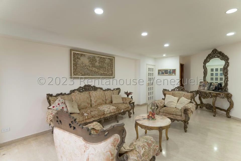 Apartamento (Penthouse) en Venta en Colinas de Valle Arriba, Distrito Metropolitano - 5
