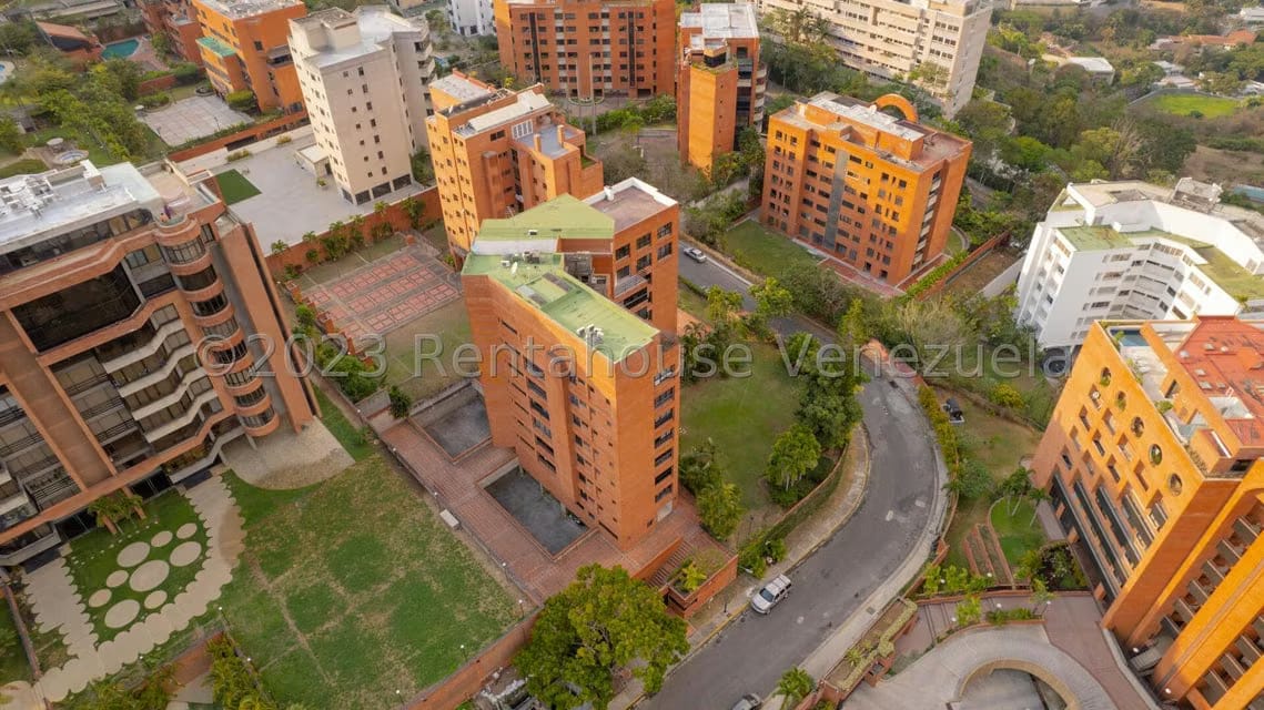 Apartamento (Penthouse) en Venta en Colinas de Valle Arriba, Distrito Metropolitano - 45