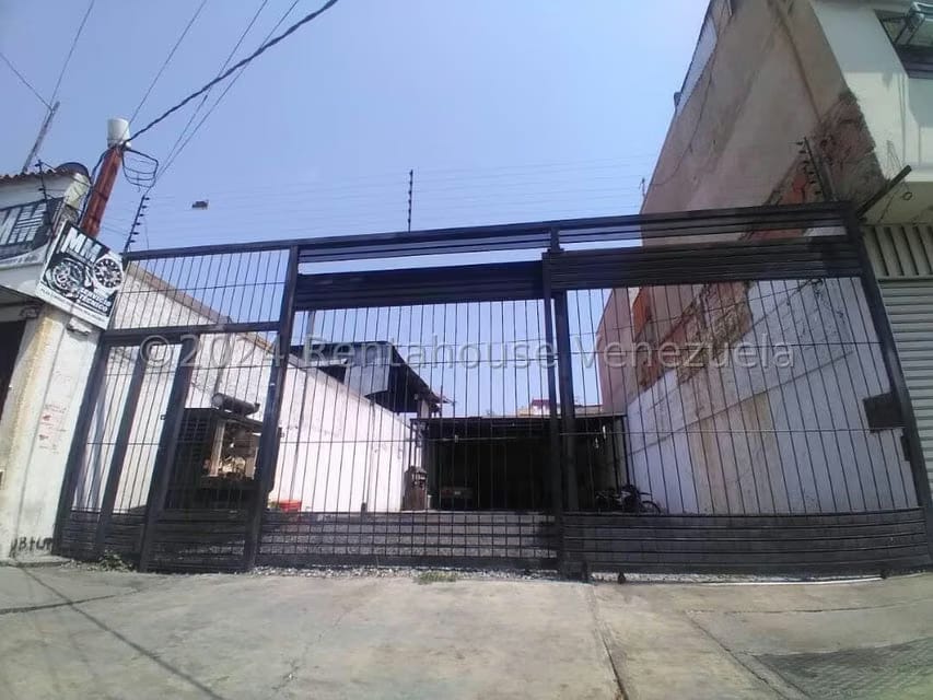 Terreno (Comercial) en Venta en Parroquia Catedral, Lara - 17