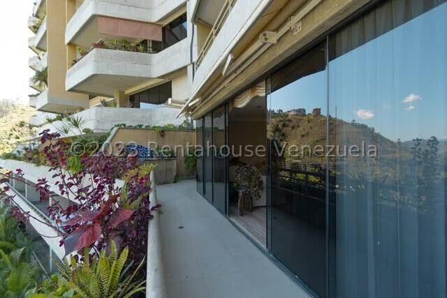 Apartamento (Duplex) en Venta en Lomas de La Lagunita, Distrito Metropolitano - 36