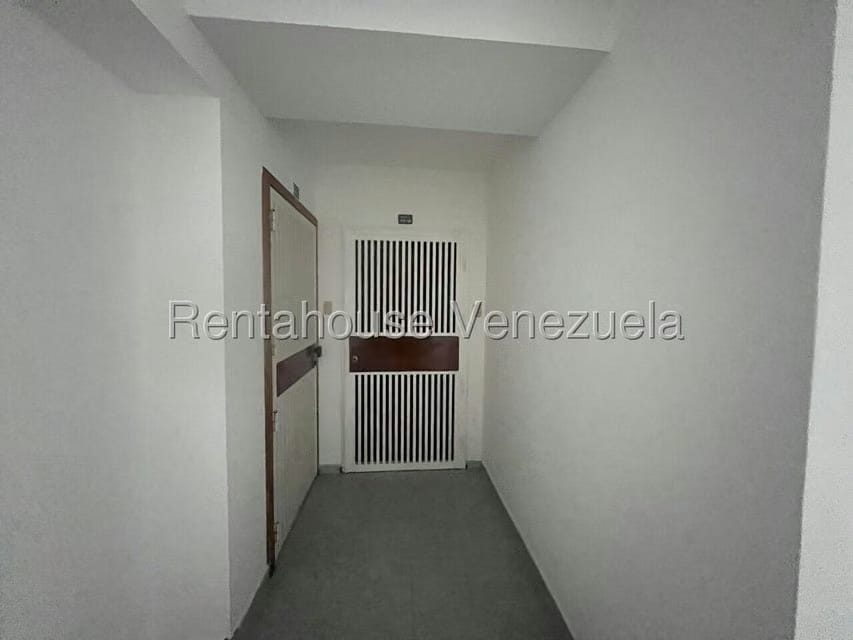 Apartamento (1 Nivel) en Alquiler en Las Chimeneas, Carabobo - 3