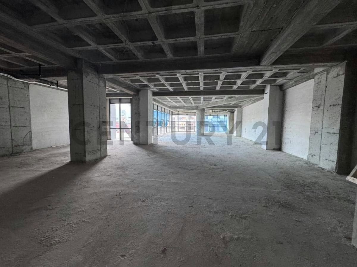 Oficina en venta, en una torre moderna - 10