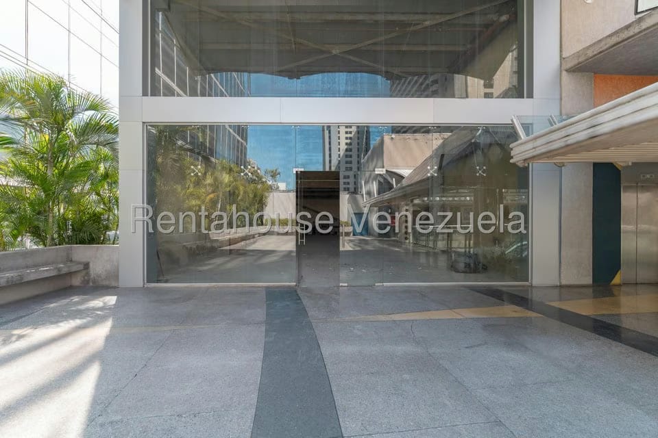 Comercial (Local Comercial) en Venta en Sabana Grande, Distrito Metropolitano - 3
