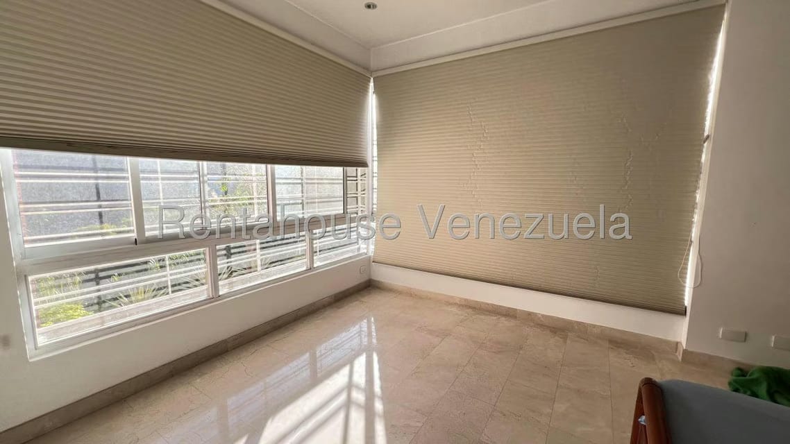 Apartamento (1 Nivel) en Venta en Alto Hatillo, Distrito Metropolitano - 31