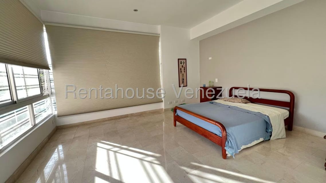 Apartamento (1 Nivel) en Venta en Alto Hatillo, Distrito Metropolitano - 32