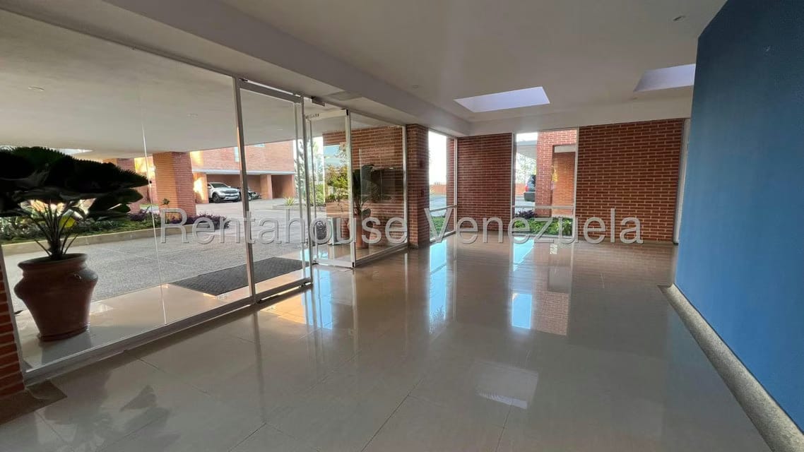 Apartamento (1 Nivel) en Venta en Alto Hatillo, Distrito Metropolitano - 37