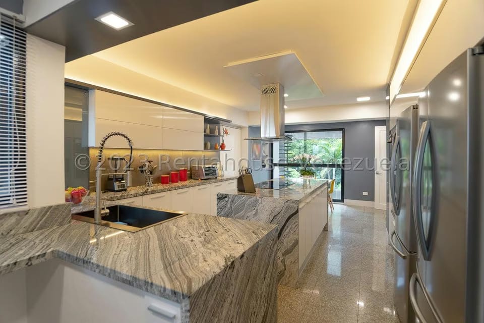 Apartamento (Duplex) en Alquiler en Los Palos Grandes, Distrito Metropolitano - 26