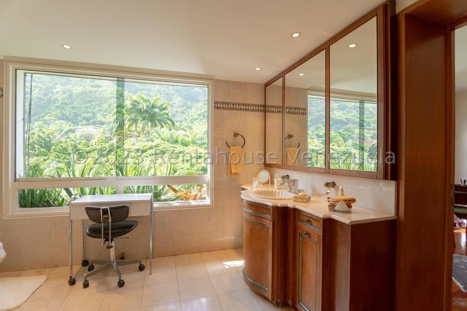 Apartamento (Duplex) en Alquiler en Los Palos Grandes, Distrito Metropolitano - 67