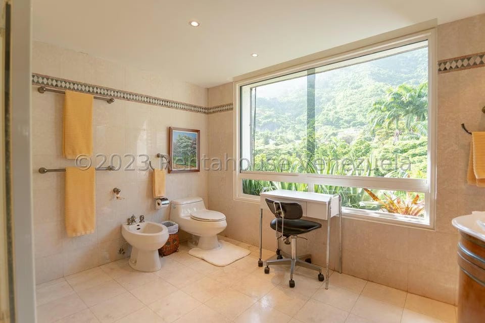 Apartamento (Duplex) en Alquiler en Los Palos Grandes, Distrito Metropolitano - 68