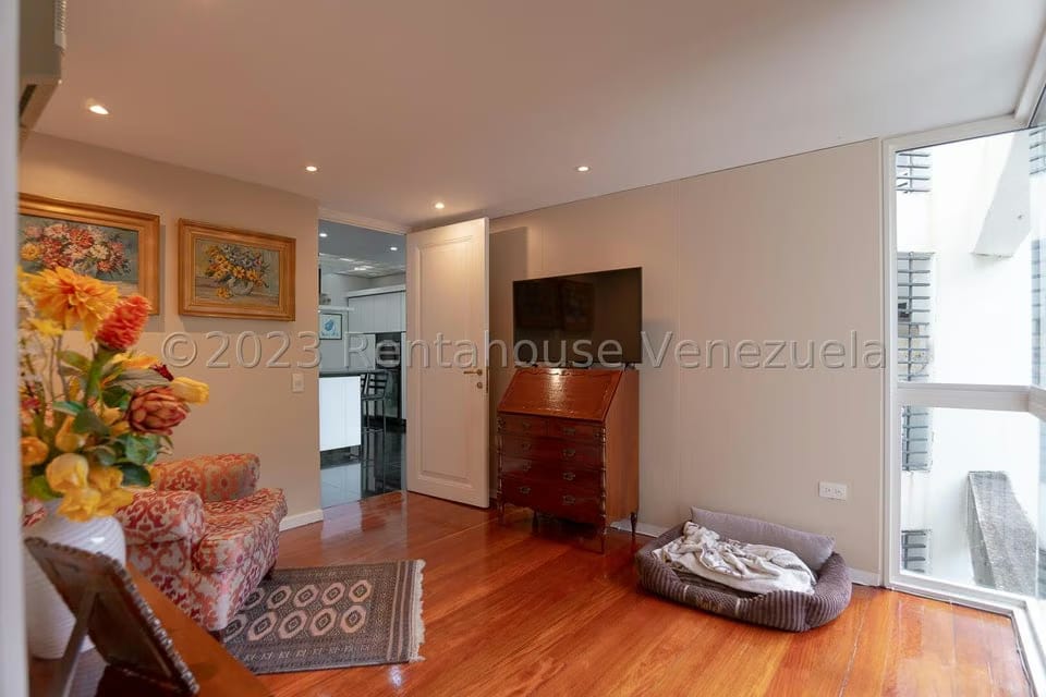 Apartamento (Duplex) en Alquiler en Los Palos Grandes, Distrito Metropolitano - 72