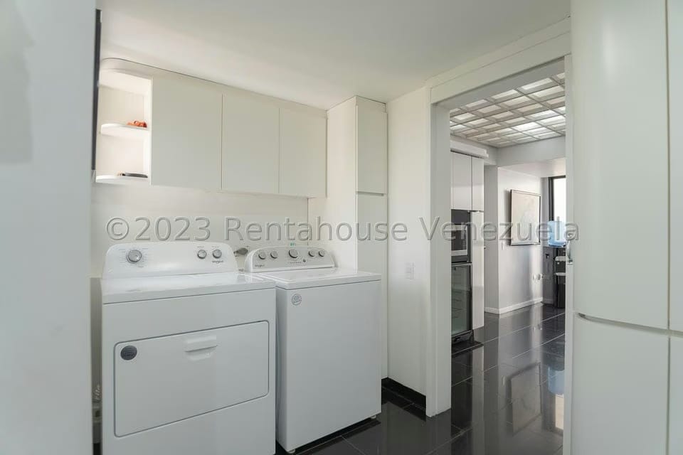 Apartamento (Duplex) en Alquiler en Los Palos Grandes, Distrito Metropolitano - 76