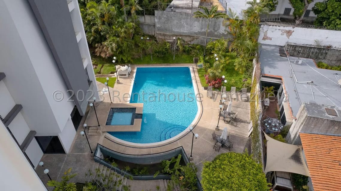 Apartamento (Duplex) en Alquiler en Los Palos Grandes, Distrito Metropolitano - 79