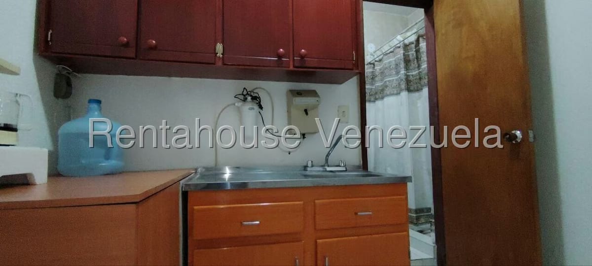 Comercial (Oficina) en Alquiler en Parroquia La Candelaria, Distrito Metropolitano - 13