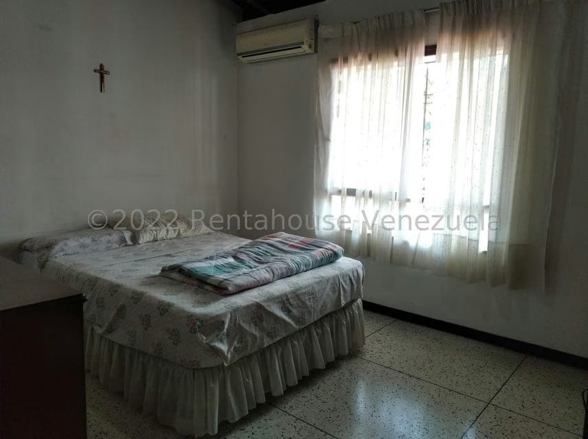 Casa (Duplex) en Venta en Colinas de Santa Monica, Distrito Metropolitano - 21