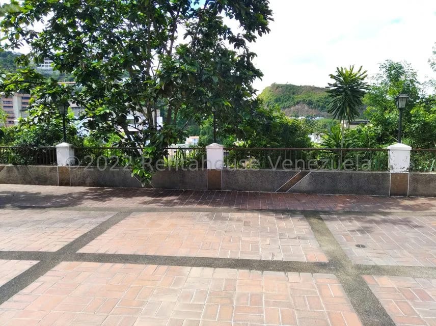 Casa (Duplex) en Venta en Colinas de Santa Monica, Distrito Metropolitano - 33