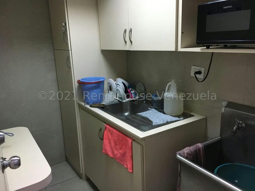 Comercial (Consultorio Medico) en Alquiler en Los Ruices, Distrito Metropolitano - 12