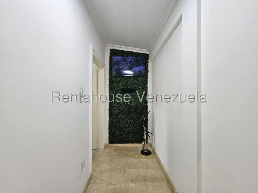 Casa (Multipes Niveles) en Venta en Cumbres de Curumo, Distrito Metropolitano - 115