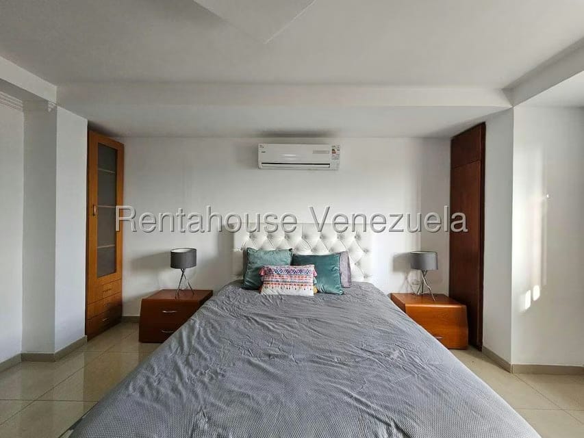 Casa (Multipes Niveles) en Venta en Cumbres de Curumo, Distrito Metropolitano - 119
