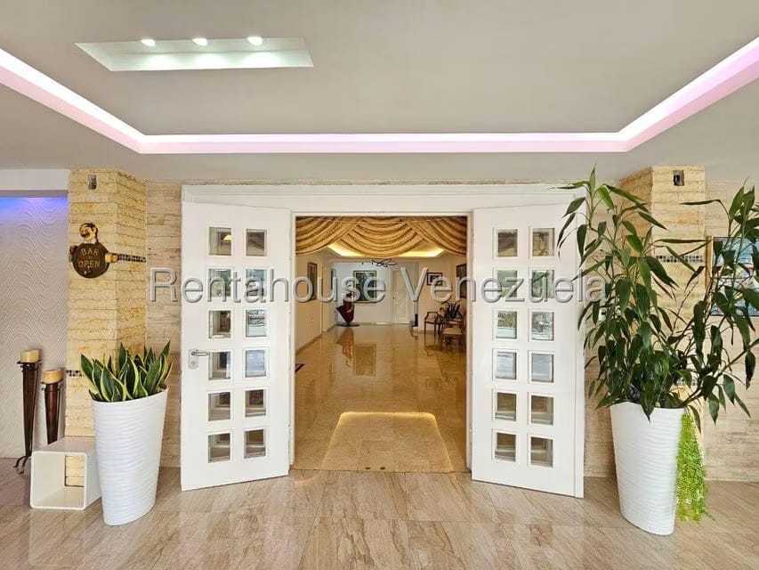 Casa (Multipes Niveles) en Venta en Cumbres de Curumo, Distrito Metropolitano - 20