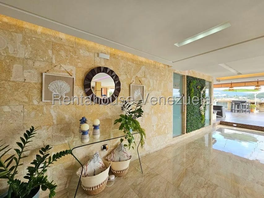 Casa (Multipes Niveles) en Venta en Cumbres de Curumo, Distrito Metropolitano - 29