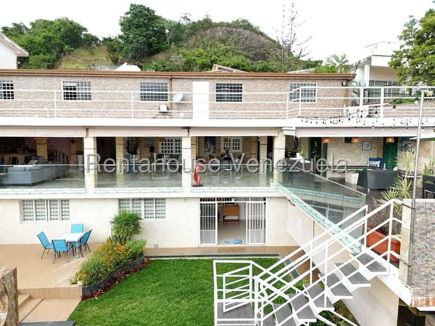 Casa (Multipes Niveles) en Venta en Cumbres de Curumo, Distrito Metropolitano - 50