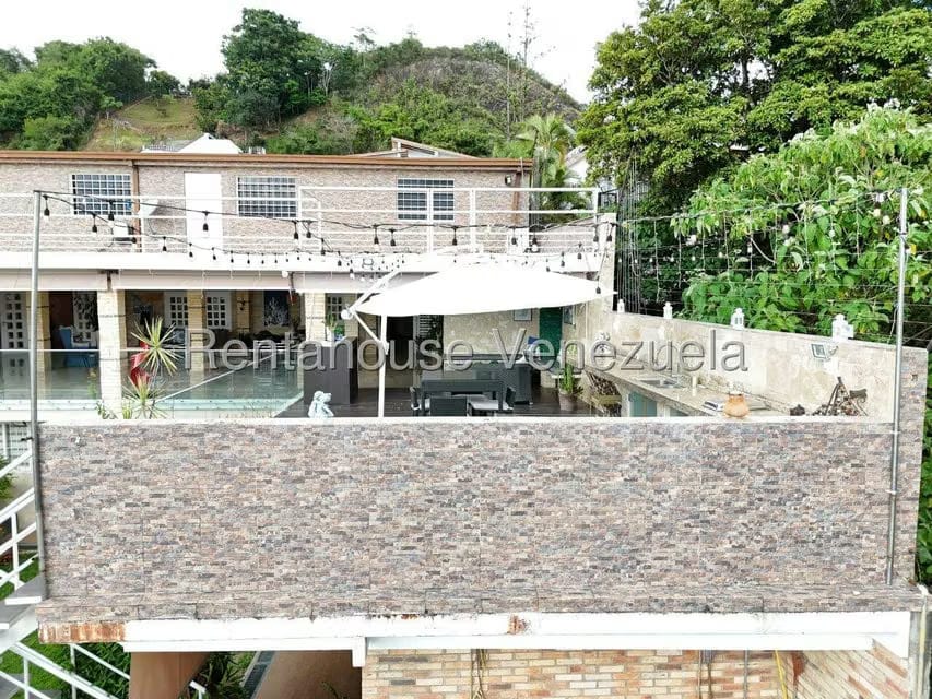 Casa (Multipes Niveles) en Venta en Cumbres de Curumo, Distrito Metropolitano - 51
