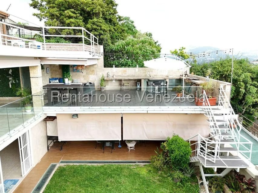 Casa (Multipes Niveles) en Venta en Cumbres de Curumo, Distrito Metropolitano - 53