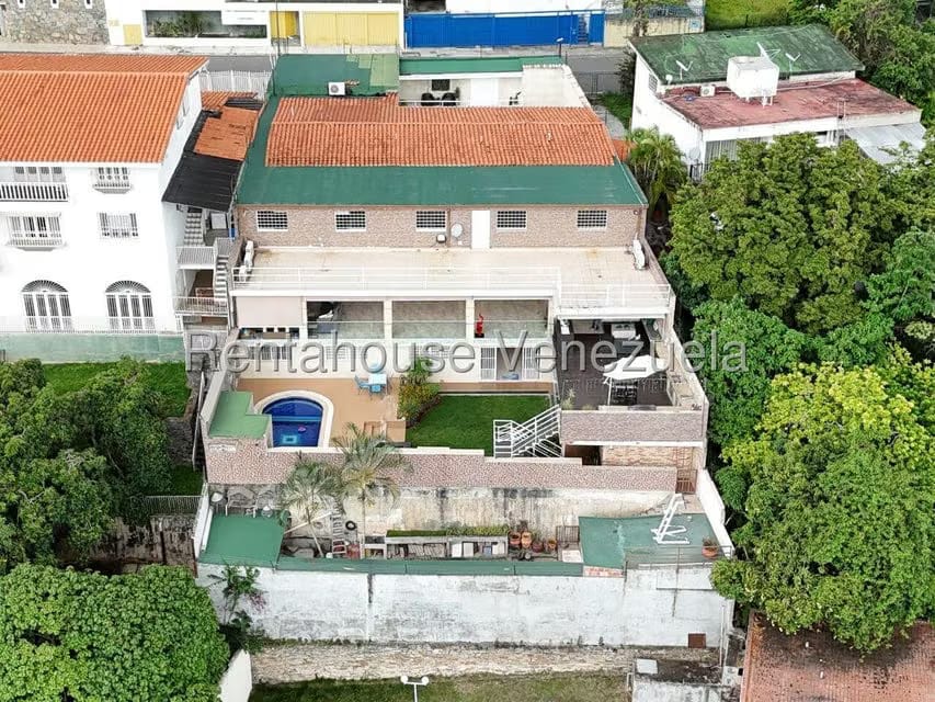 Casa (Multipes Niveles) en Venta en Cumbres de Curumo, Distrito Metropolitano - 58