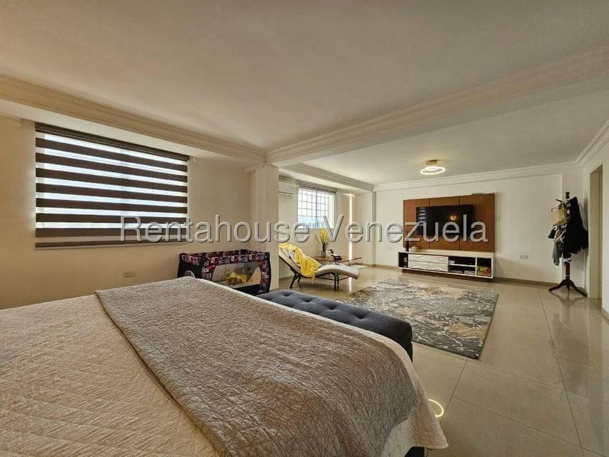 Casa (Multipes Niveles) en Venta en Cumbres de Curumo, Distrito Metropolitano - 88