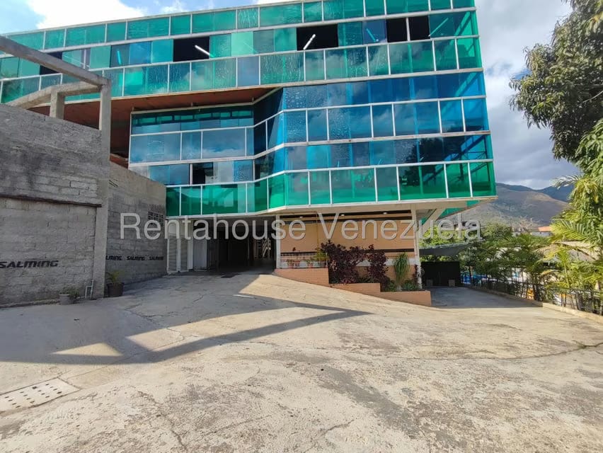 Comercial (Local Comercial) en Venta en Petare, Distrito Metropolitano - 4